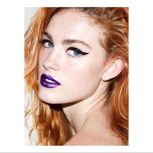 BN-Still Sealed! Revlon Lipstick Unplugged Violet